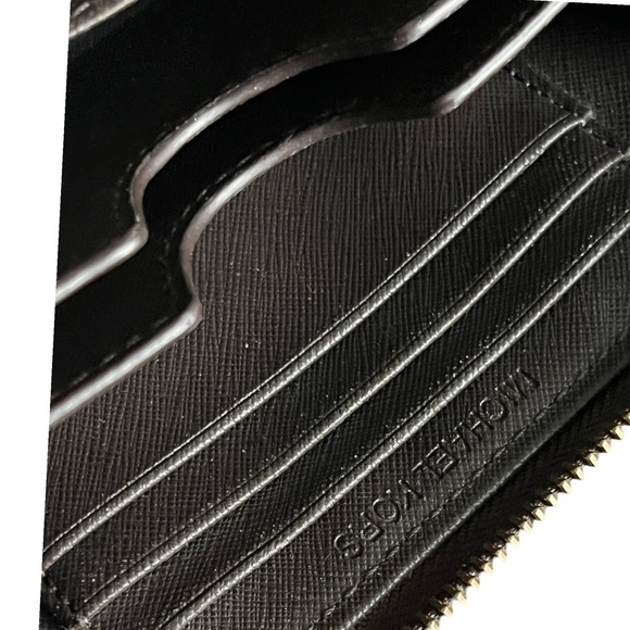 Michael Kors Brown “Jet Set”Wristlet Wallet - Picture 13 of 17